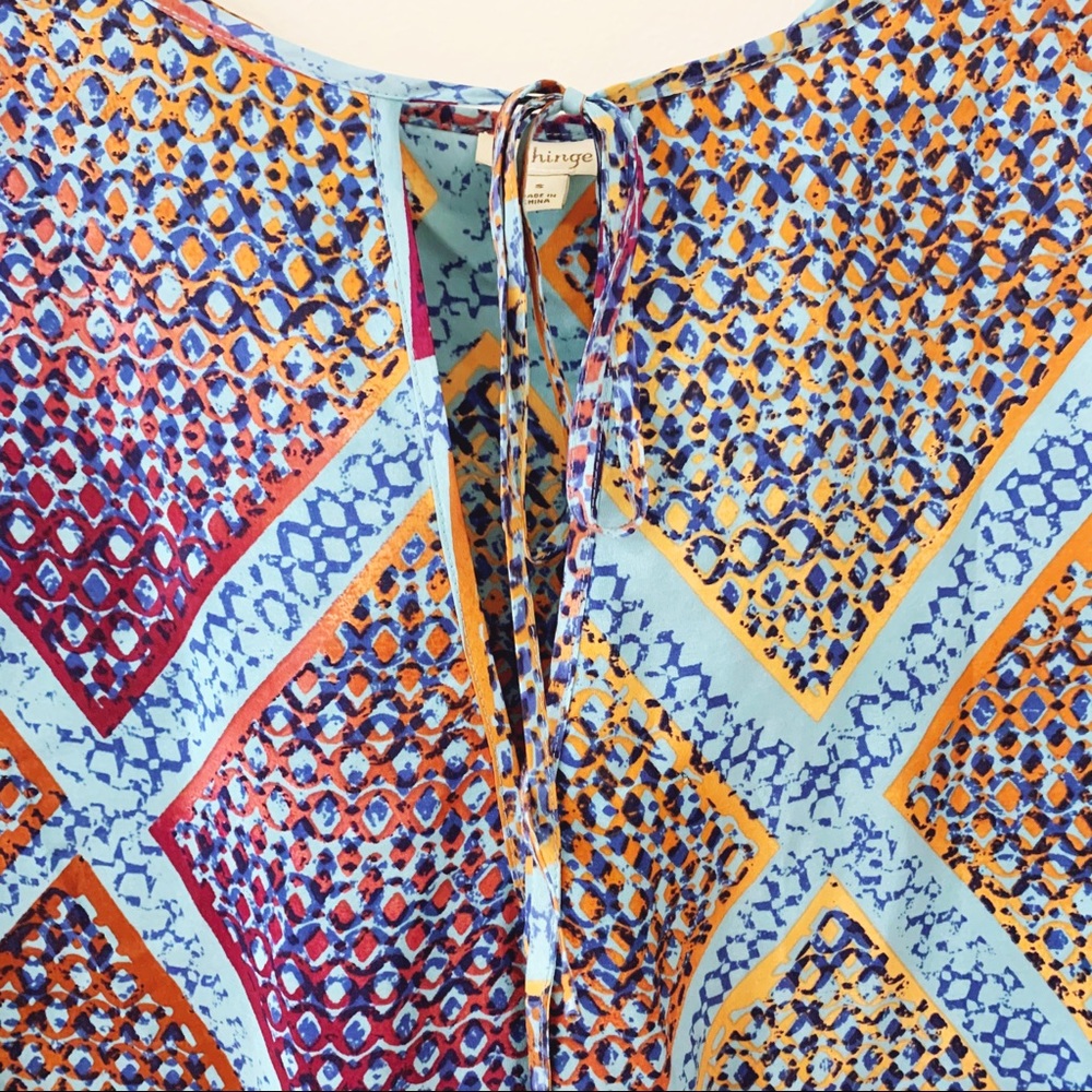 Hinge || Tunic - Picture 2 of 5